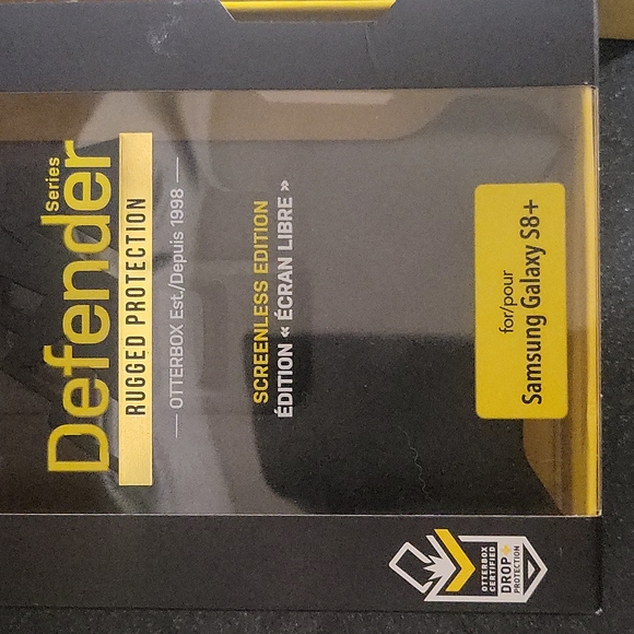 2 unopened new in box black Otter box Defender clips for Samsung galaxy s8 + - Picture 3 of 5